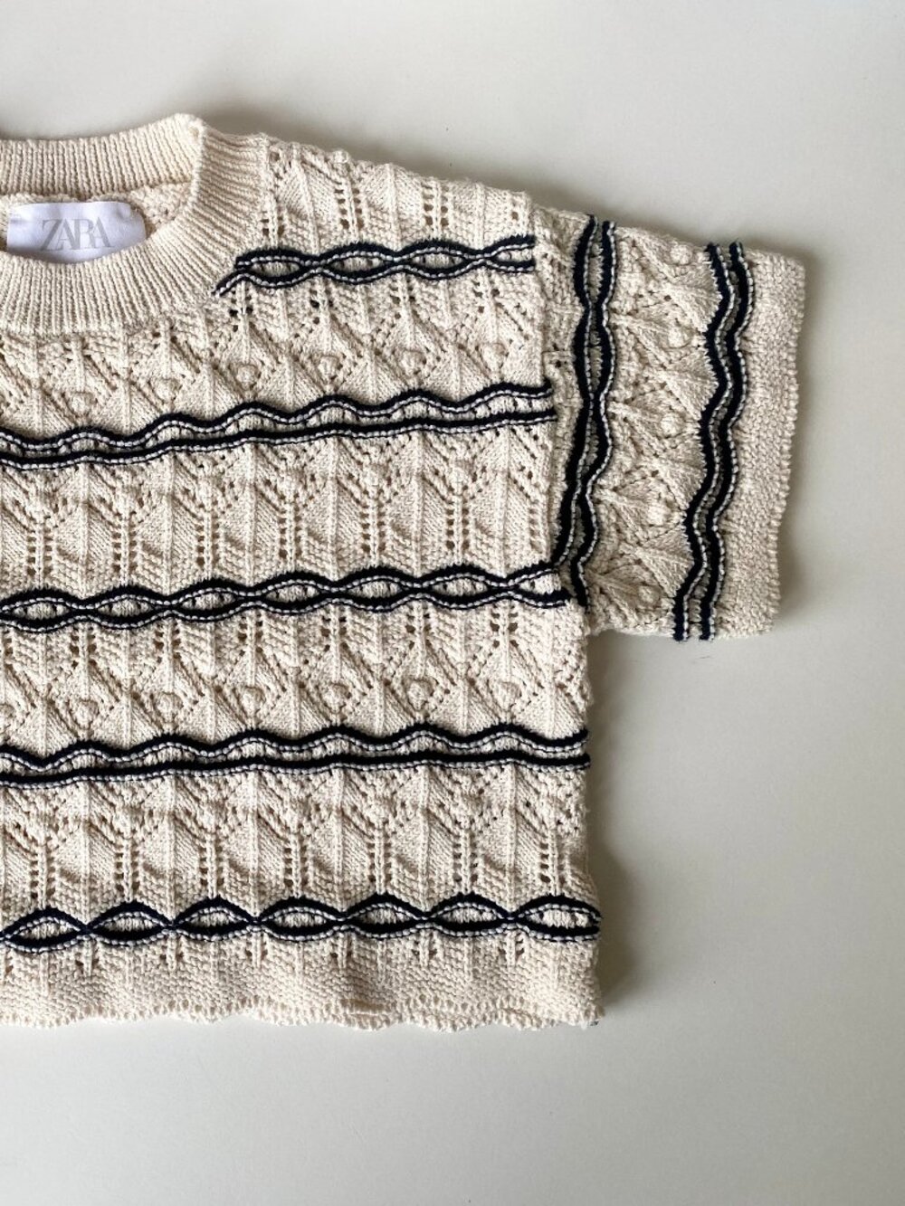 Zara Girls Cream Textured Knit Sweater with Black Trim | Size 6-7